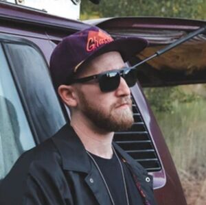 Men's Grassroots Vintage Corduroy trucker Cap